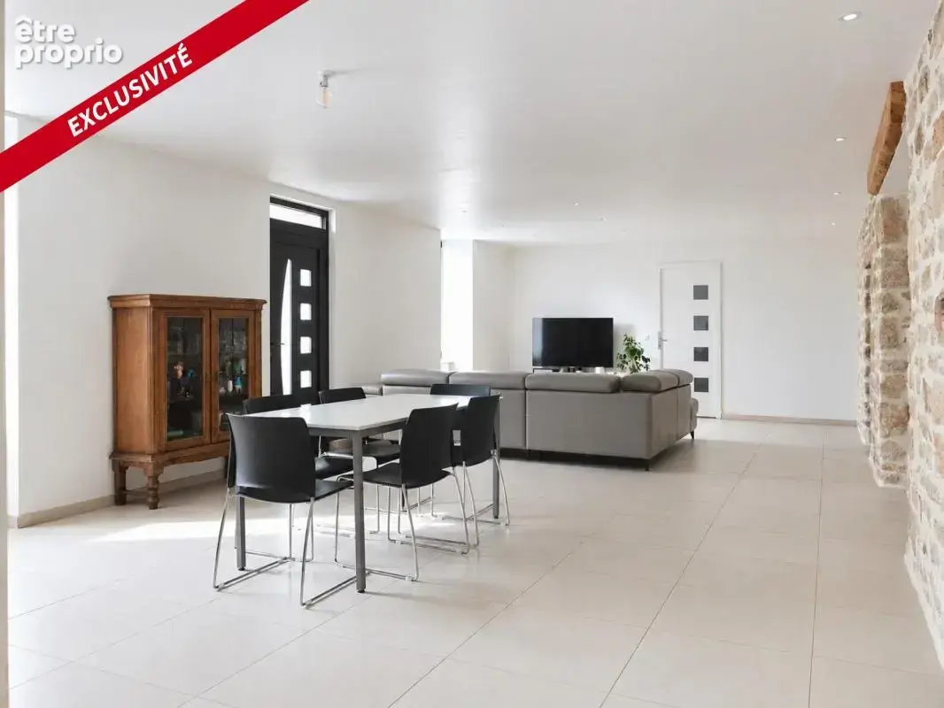 Corps de ferme, maison 220m², 6 pièces - photo 9