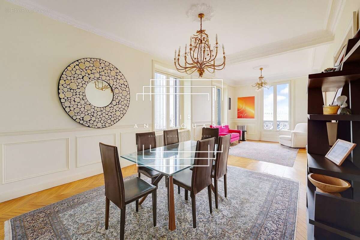 Appartement à PARIS-17E