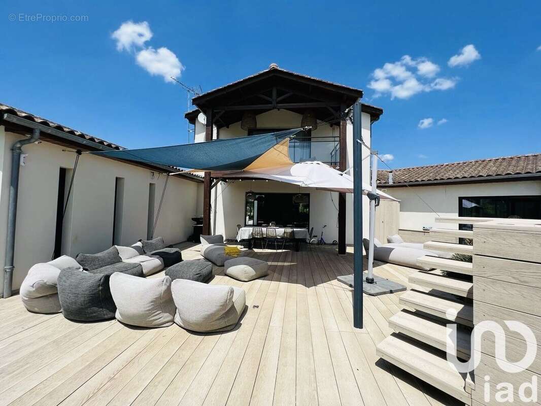Maison 300 m² à Marcenais  - photo 8