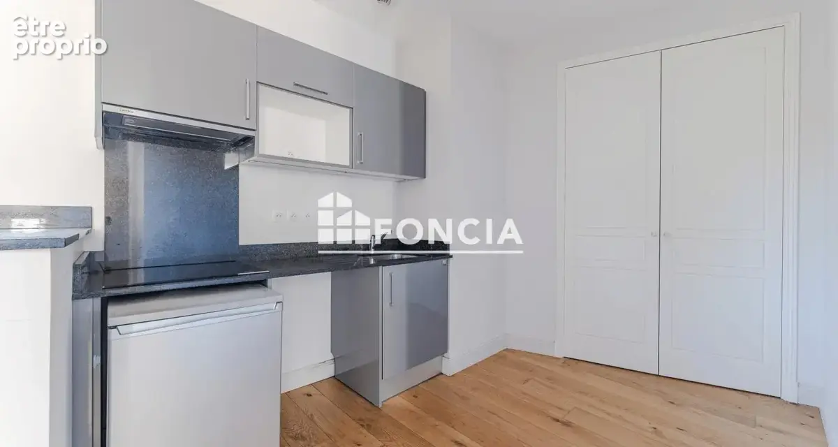 Beau T2 de 38,2 m2 quartier historique et calme - photo 7
