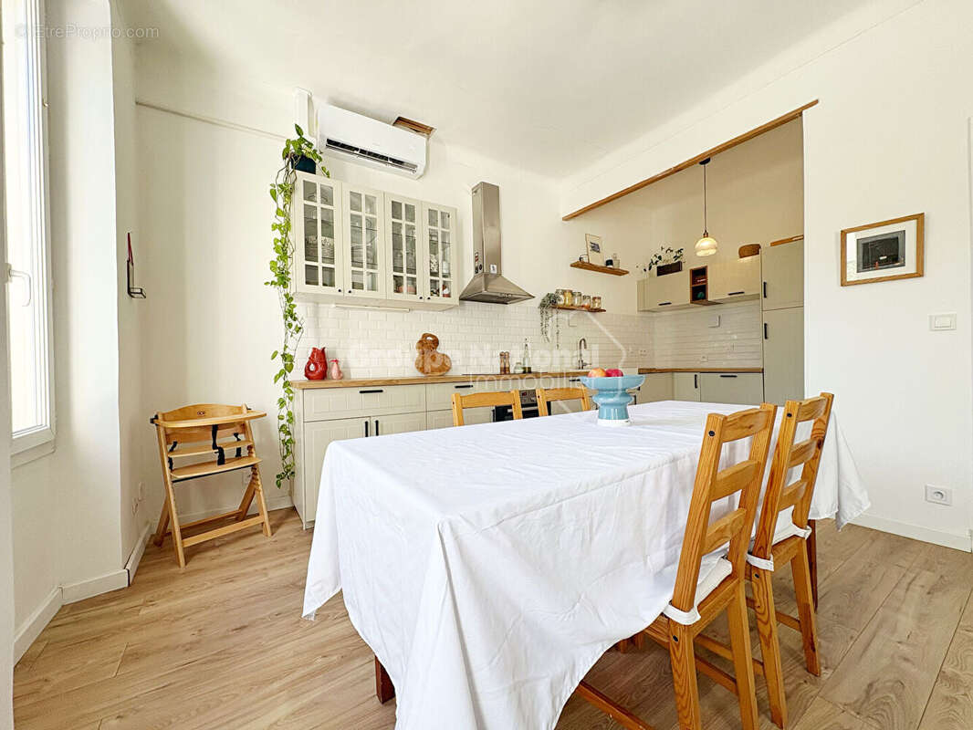 Maison à SENAS