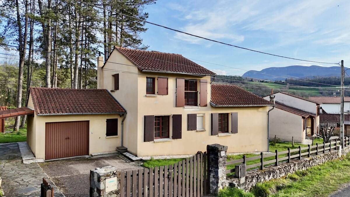 Maison à MONTJOIE-EN-COUSERANS