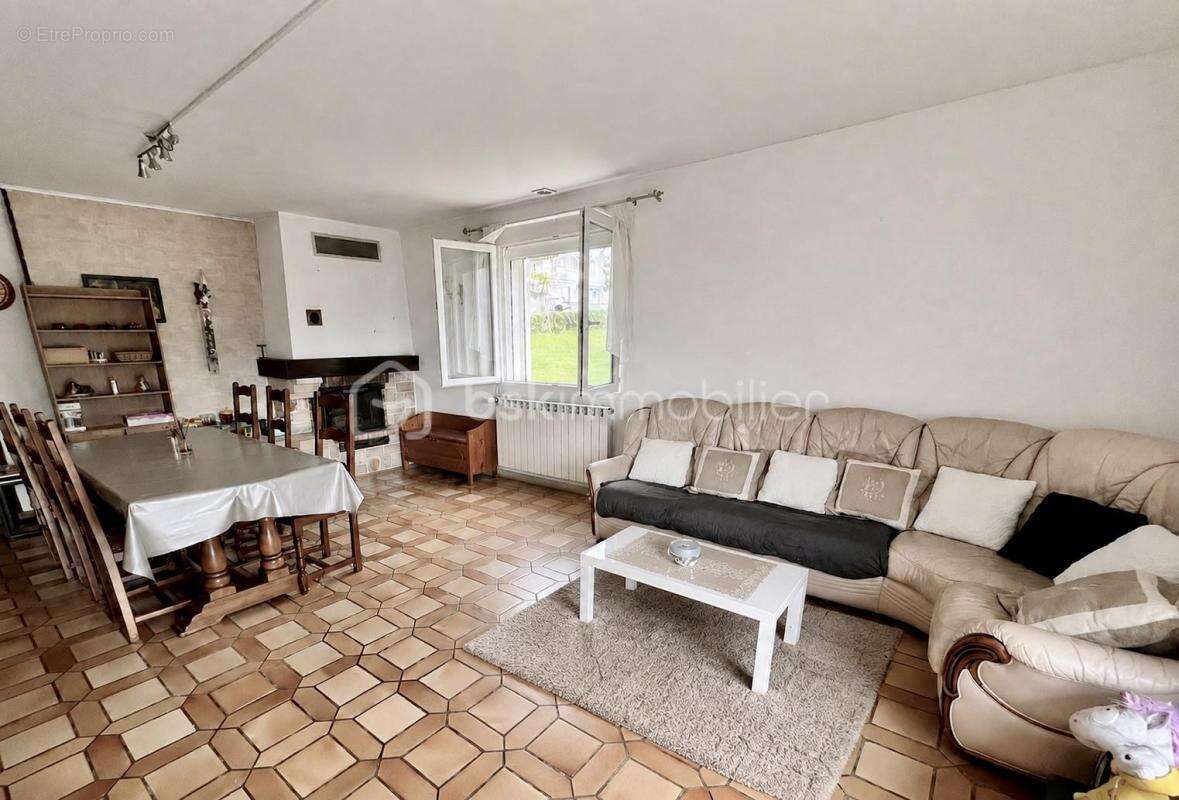 Maison 174 m² 7 pieces, avec dépendance attenante - photo 5