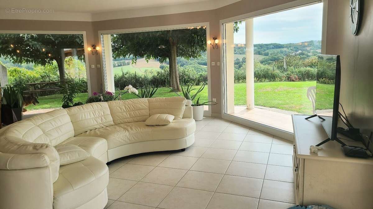 Maison entre Lauzerte et Montcuq avec vue panoramique - photo 9