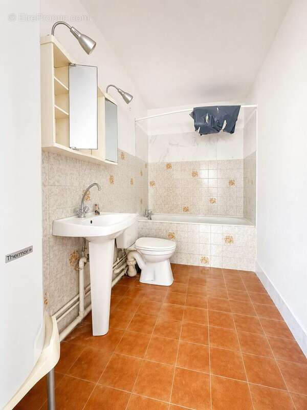 Appartement 34 m² à Sainte-Maxime  - photo 4