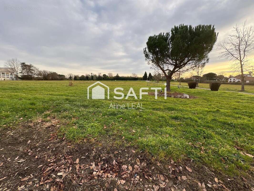 Photo 4 - Terrain à CASTELMAYRAN