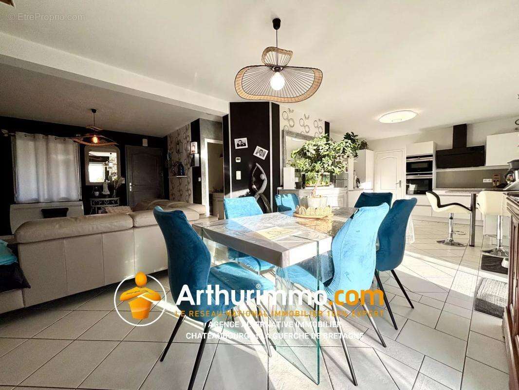 Maison à CHATILLON-EN-VENDELAIS