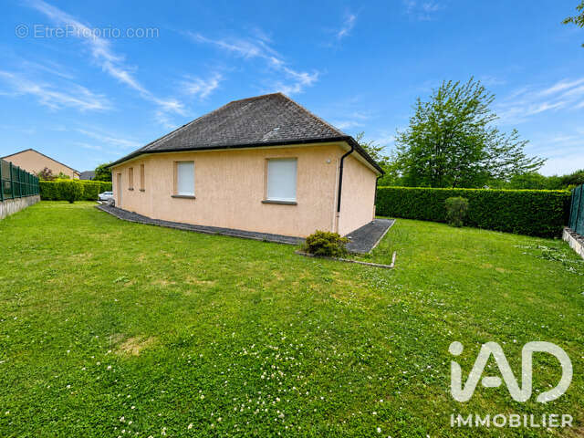 Photo 2 - Maison à LA FRANCHEVILLE
