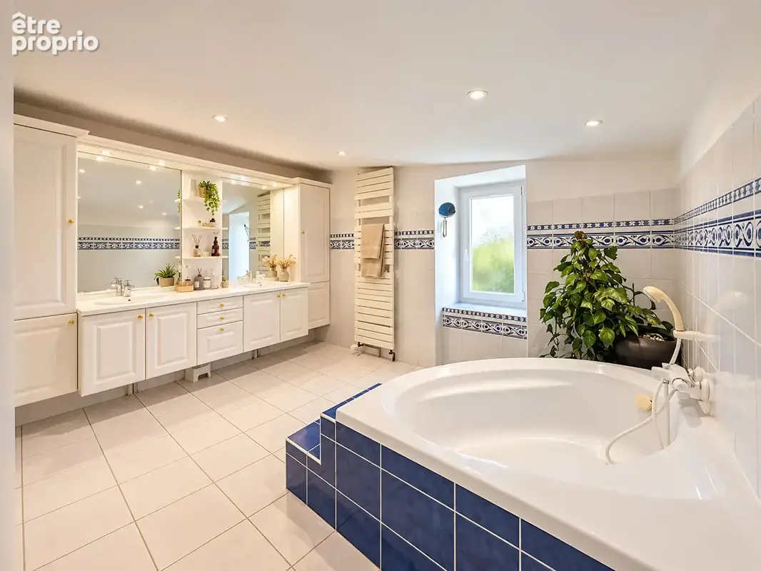 Maison de caractère - 267 m², 6 chambres, piscine chauffée et jardin sans vis-à-vis - photo 11