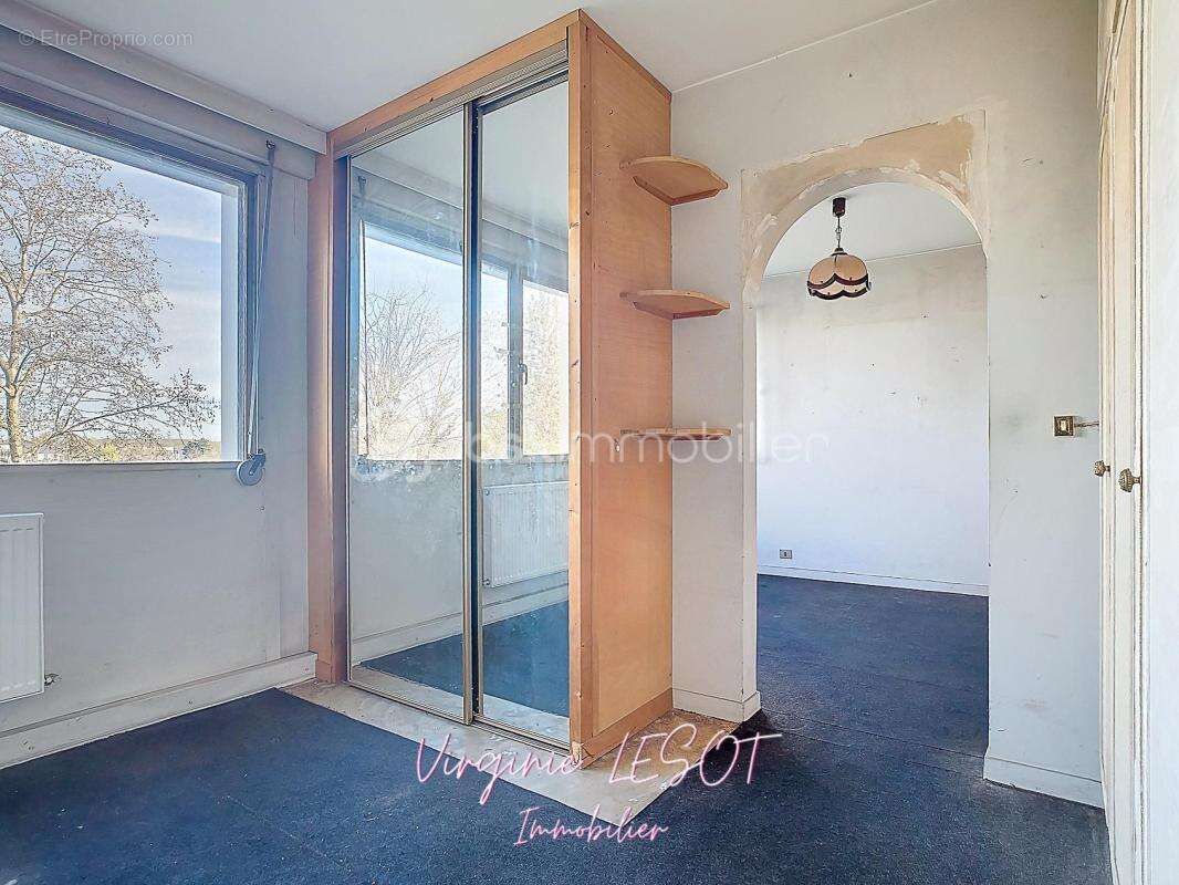 Appartement à VAIRES-SUR-MARNE