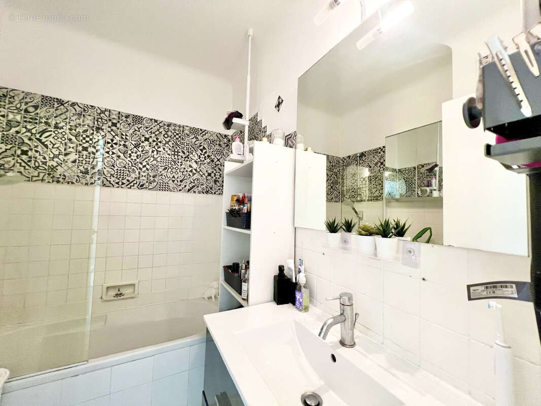 Appartement à LE CANNET