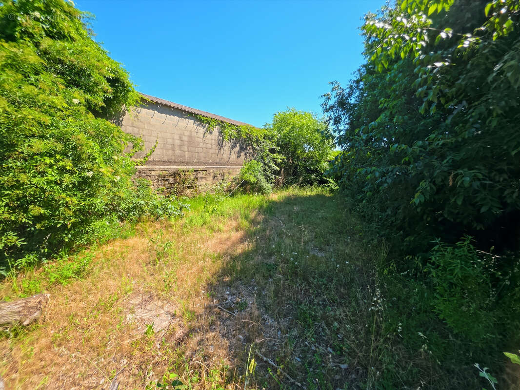 Terrain à BEAUCAIRE