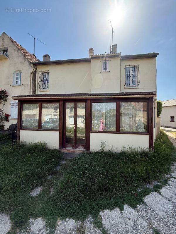 Maison à LIZY-SUR-OURCQ