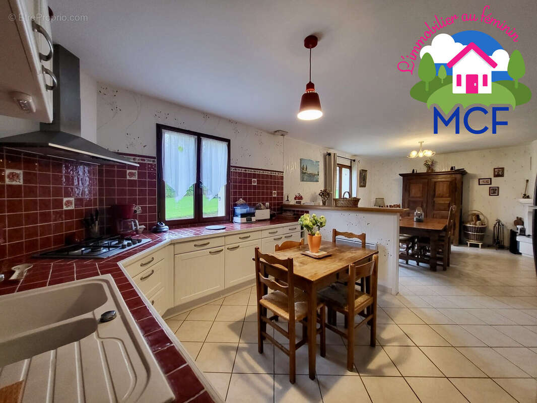 Maison à HARGEVILLE