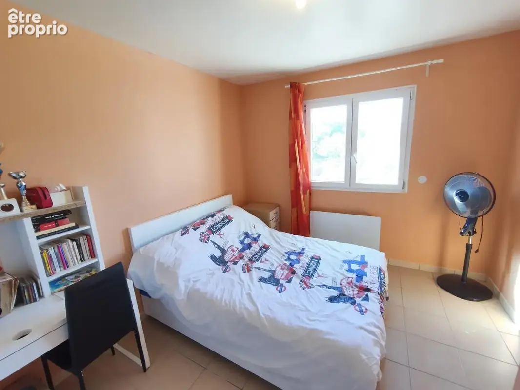 Maison T5 de 124 m2 avec garage et jardin clôturé - photo 12