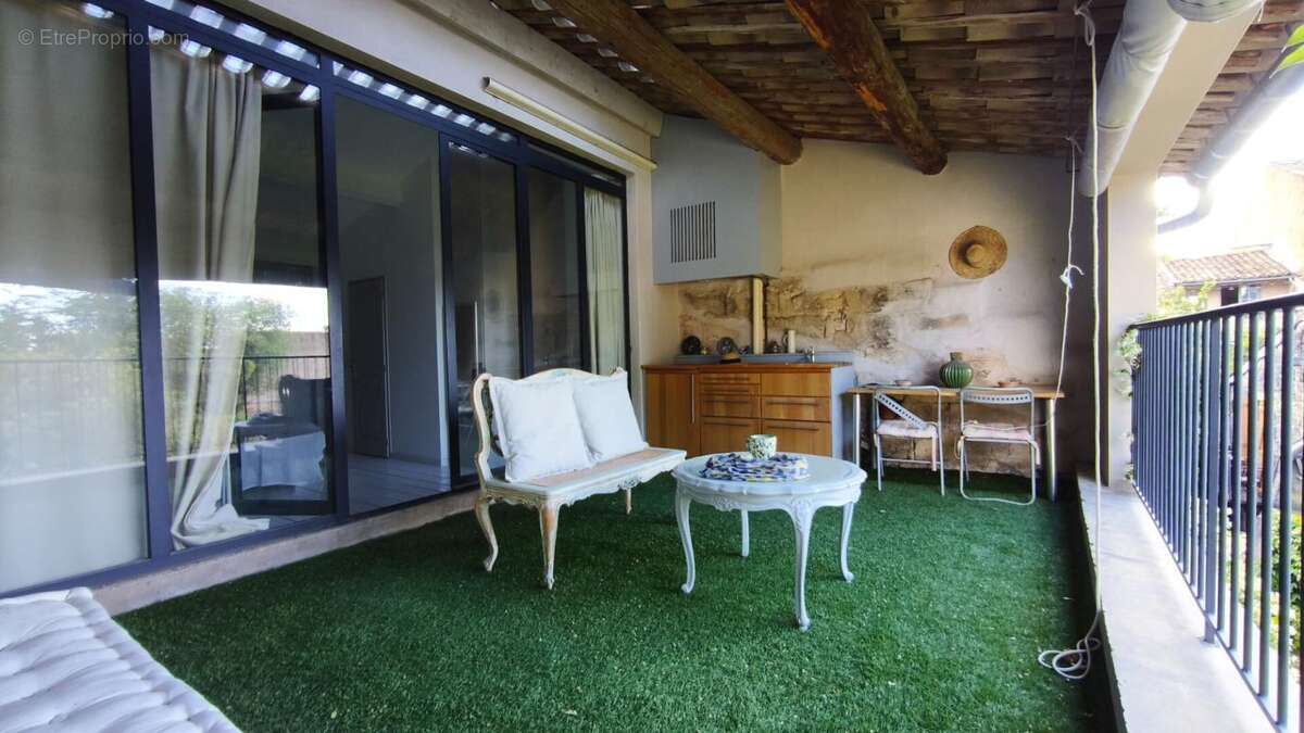 Au coeur d'Uzès maison en pierre rénovée - photo 6