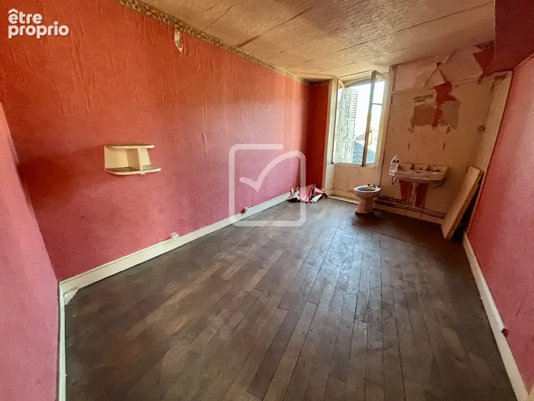 Maison mitoyenne de 128 m2 en centre ville d'Uzerche - photo 3