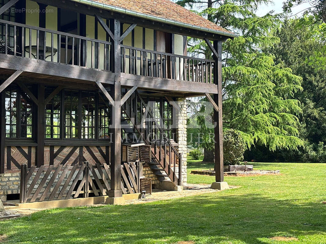Maison à LE MELE-SUR-SARTHE