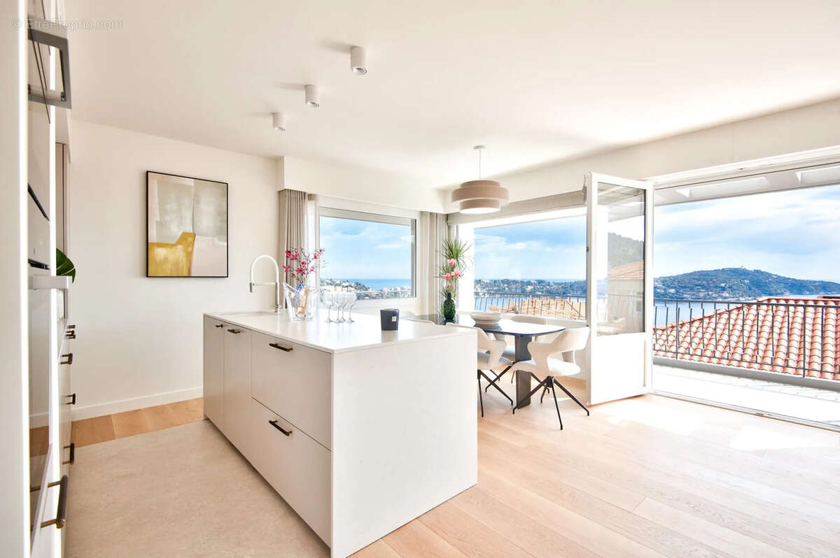 Appartement à VILLEFRANCHE-SUR-MER