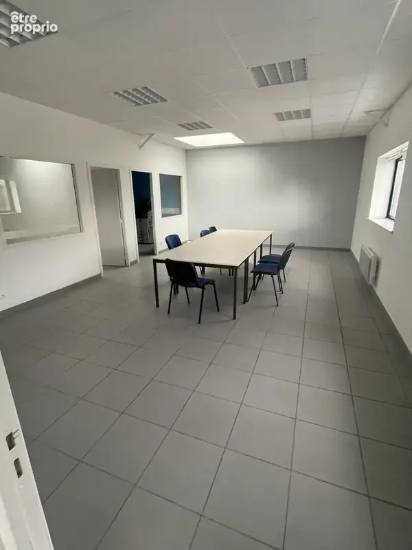 Commerce 1 200 m² à vendre à Bretteville-Sur-Odon (14760) - photo 5