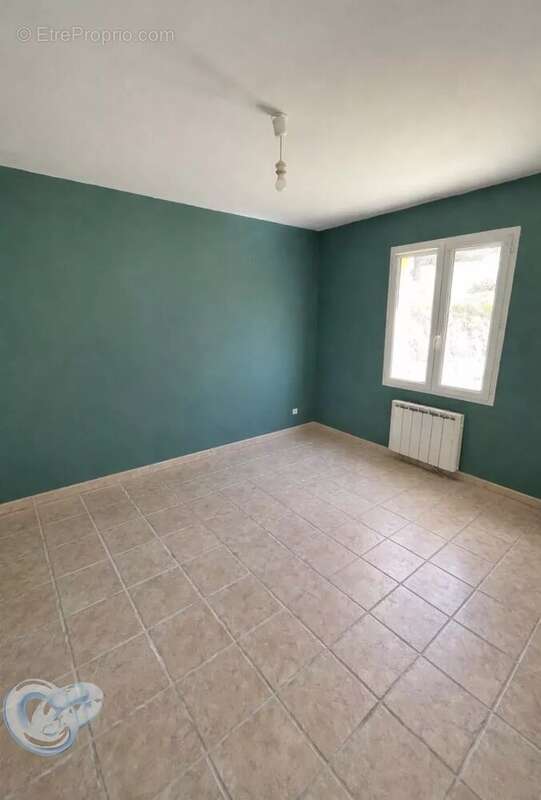 Maison à MONTBRUN-LES-BAINS