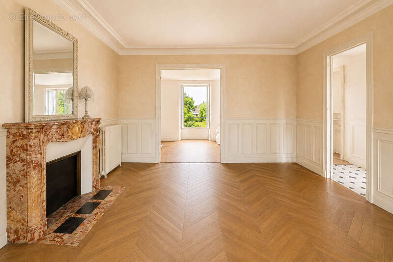 Maison à LE MEE-SUR-SEINE