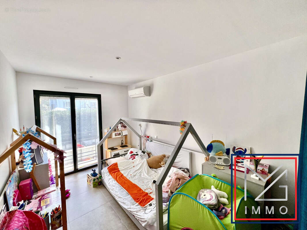 Maison à SIX-FOURS-LES-PLAGES