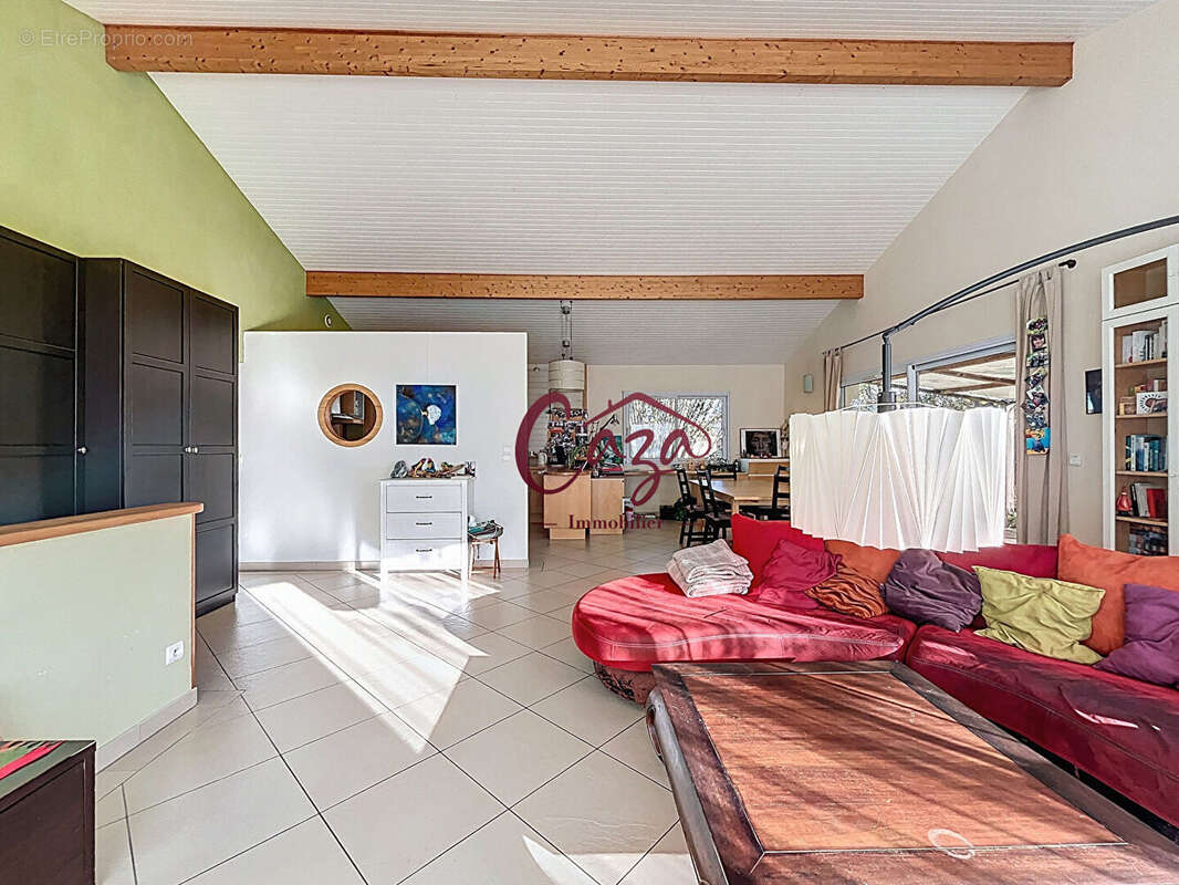 Maison à BLANQUEFORT