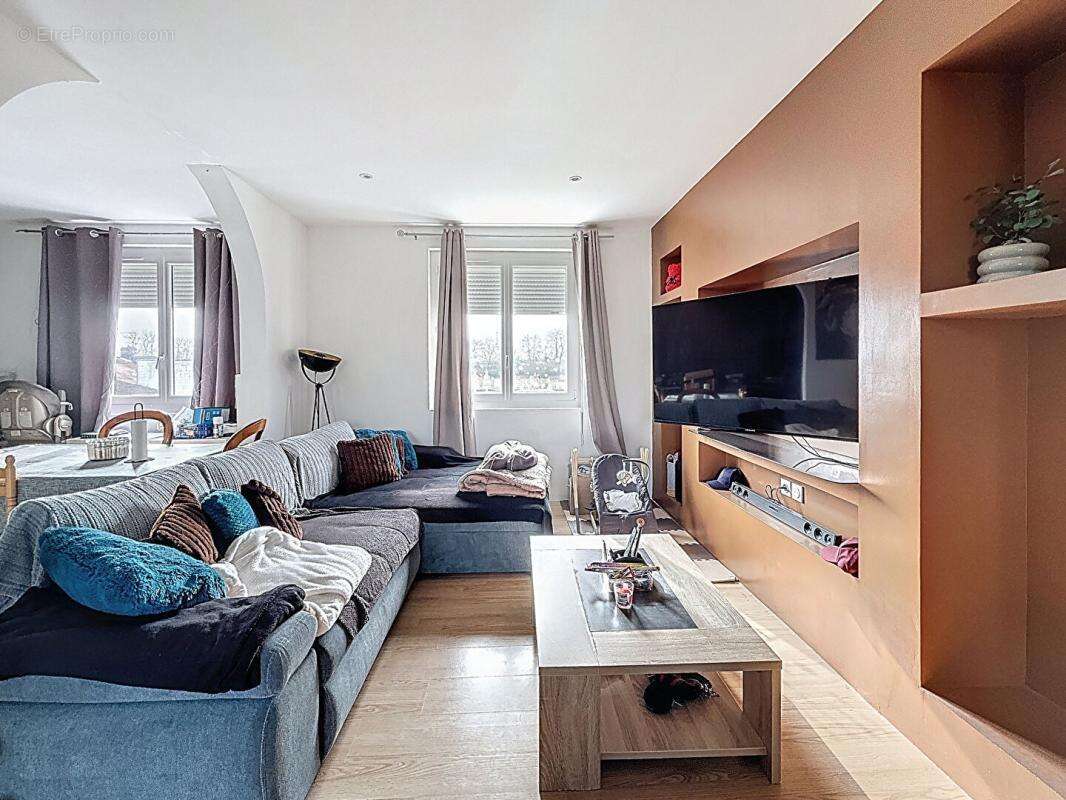 Appartement à VILLENAVE-D'ORNON