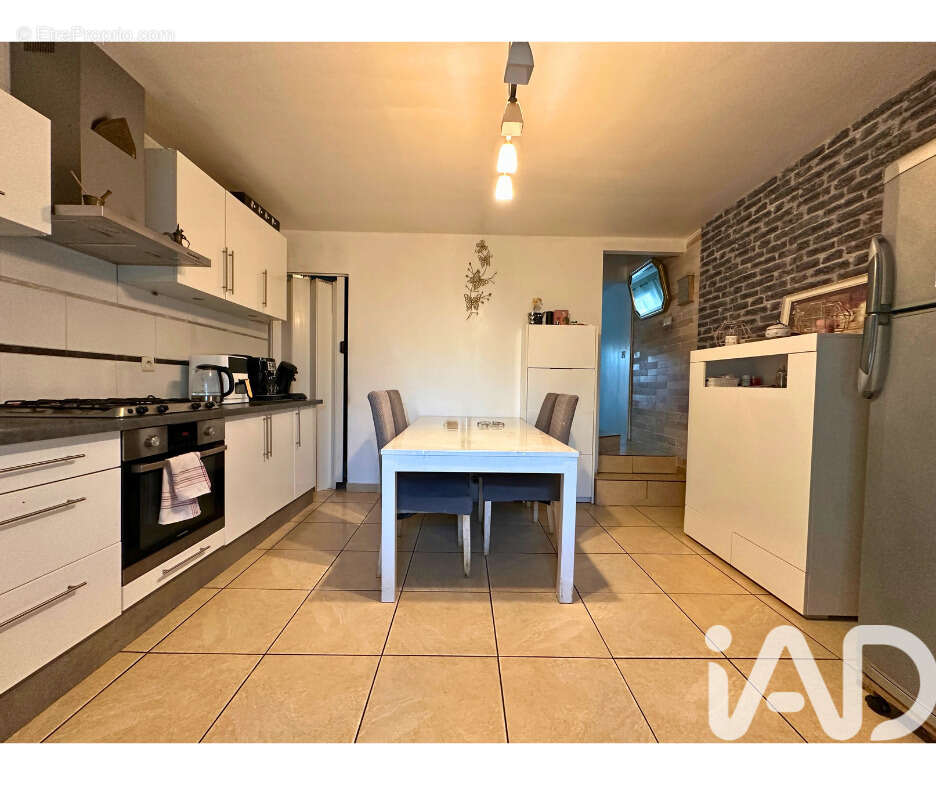 Photo 3 - Maison à LE PONTET