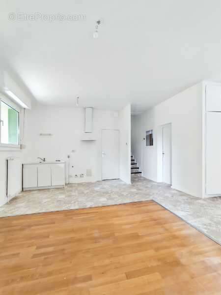 Maison 111 m² à Montbeliard  - photo 2