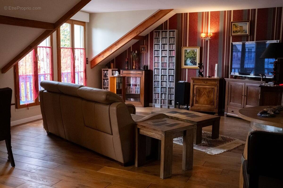 Appartement à CARRIERES-SUR-SEINE