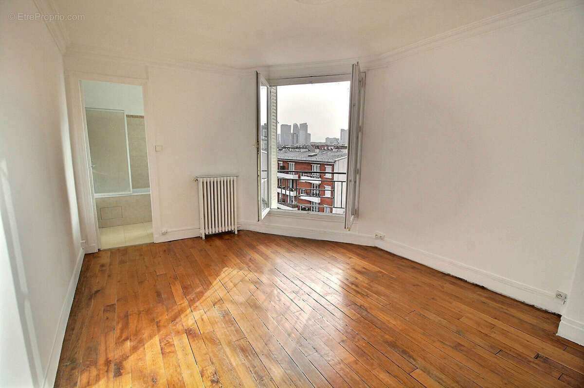 Appartement à LA GARENNE-COLOMBES