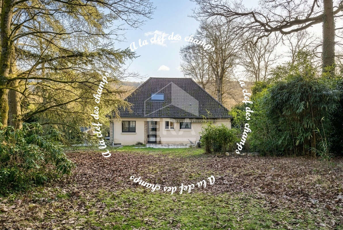 Maison à SAINT-REMY-LES-CHEVREUSE