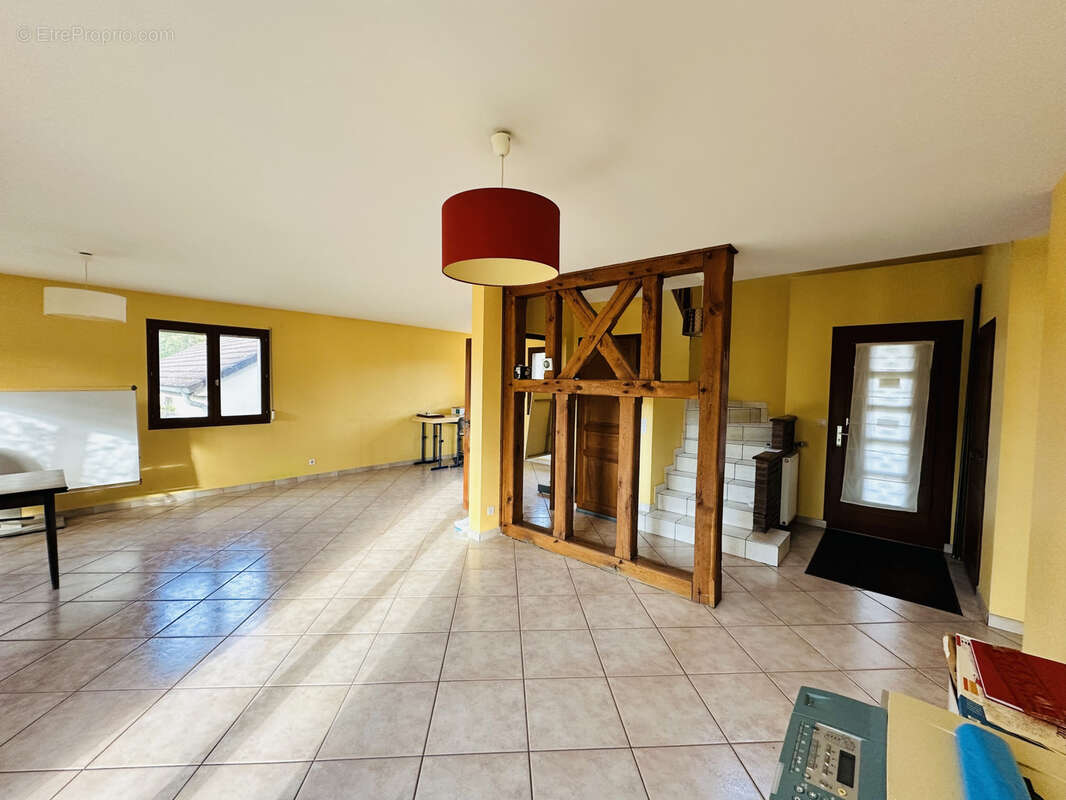 Maison à LES NOES-PRES-TROYES