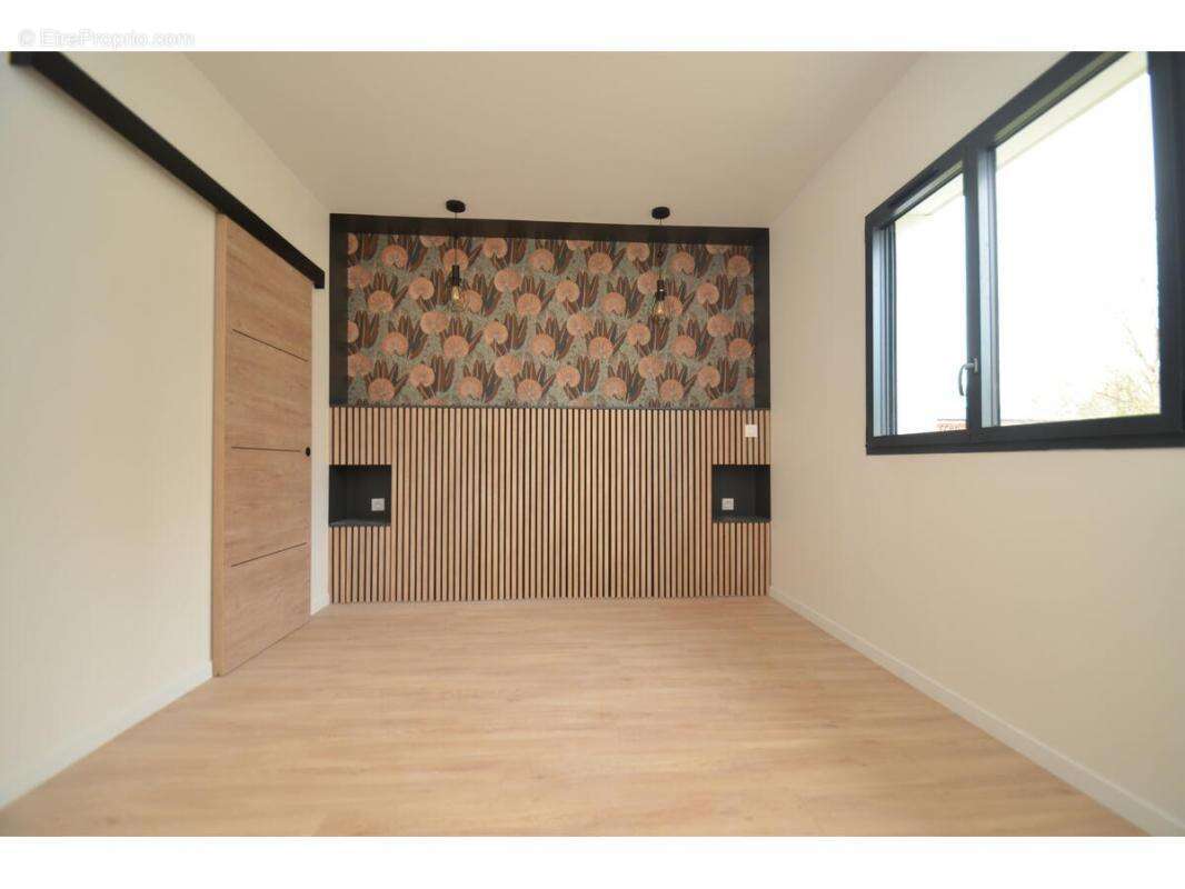 Maison à SAINT-SEURIN-SUR-L&#039;ISLE