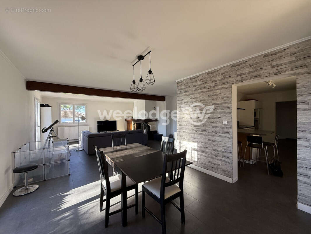 Maison à PECHBONNIEU