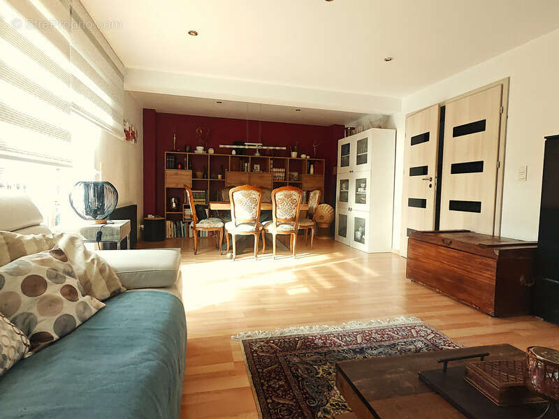 Maison à WEYERSHEIM