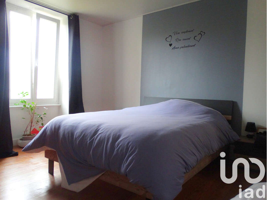 Photo 4 - Maison à ETIVAL-CLAIREFONTAINE