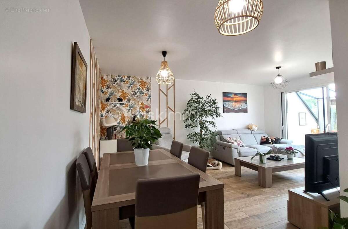 Appartement à ERAGNY