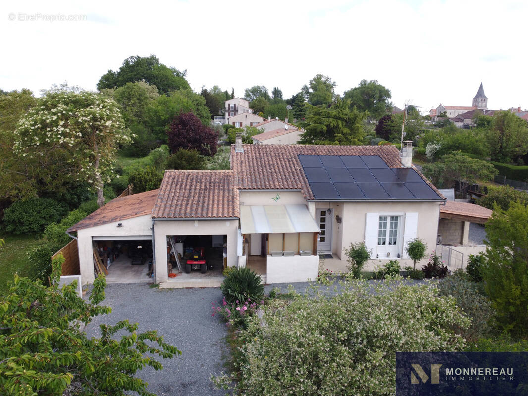 Maison à GURAT
