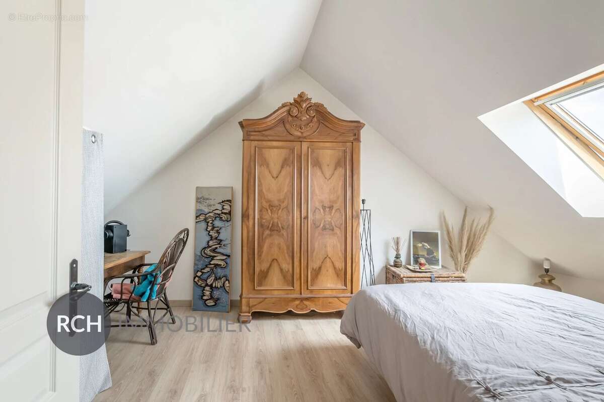 Maison à MEZY-SUR-SEINE