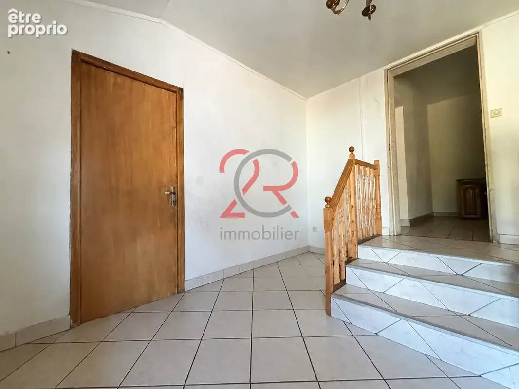 MAISON DE 113 M2 , 3/4 chambres , double garage , fort potentiel - photo 5