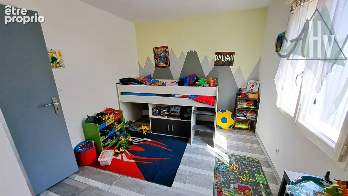 SERGINES - Pavillon récent de plain-pied de 96 m2 avec 2 chambres, étage pré-aménagé et jardin - photo 10
