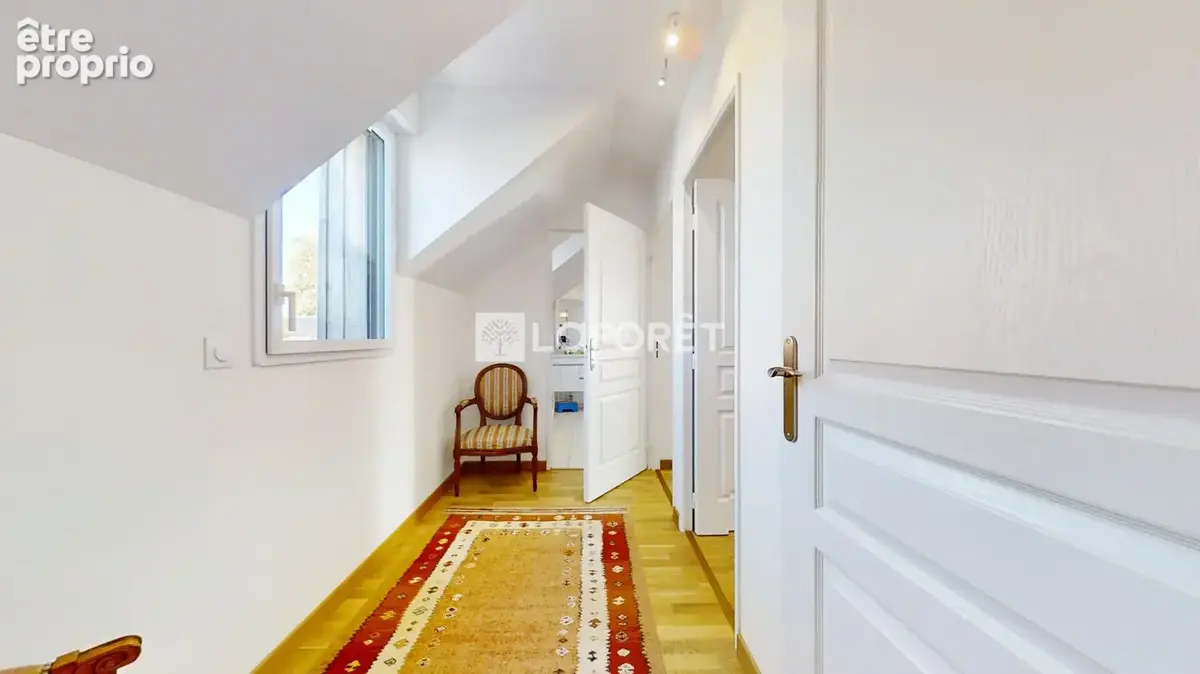 Appartement Viroflay 4 pièce(s) 82.84 m2 - photo 9