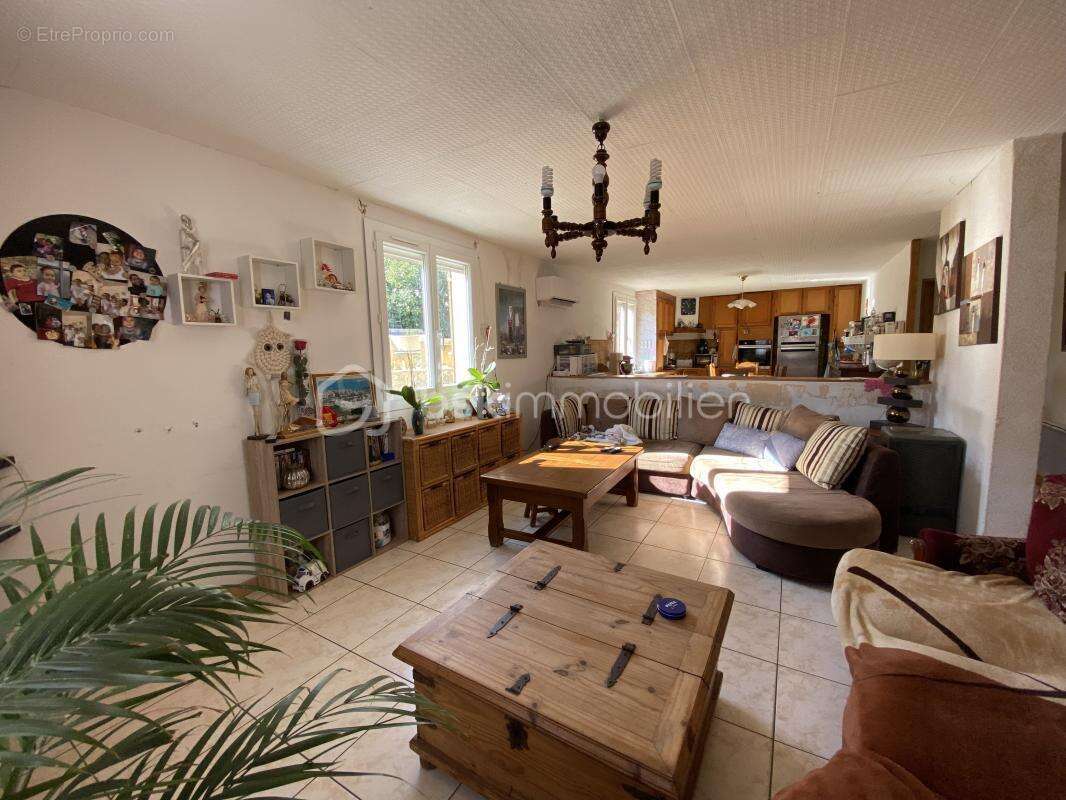 Commerce à CARCASSONNE