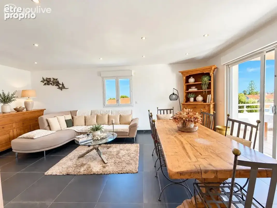 Dernier étage – t3 85 m² – terrasse – vue mer & montagne - photo 9