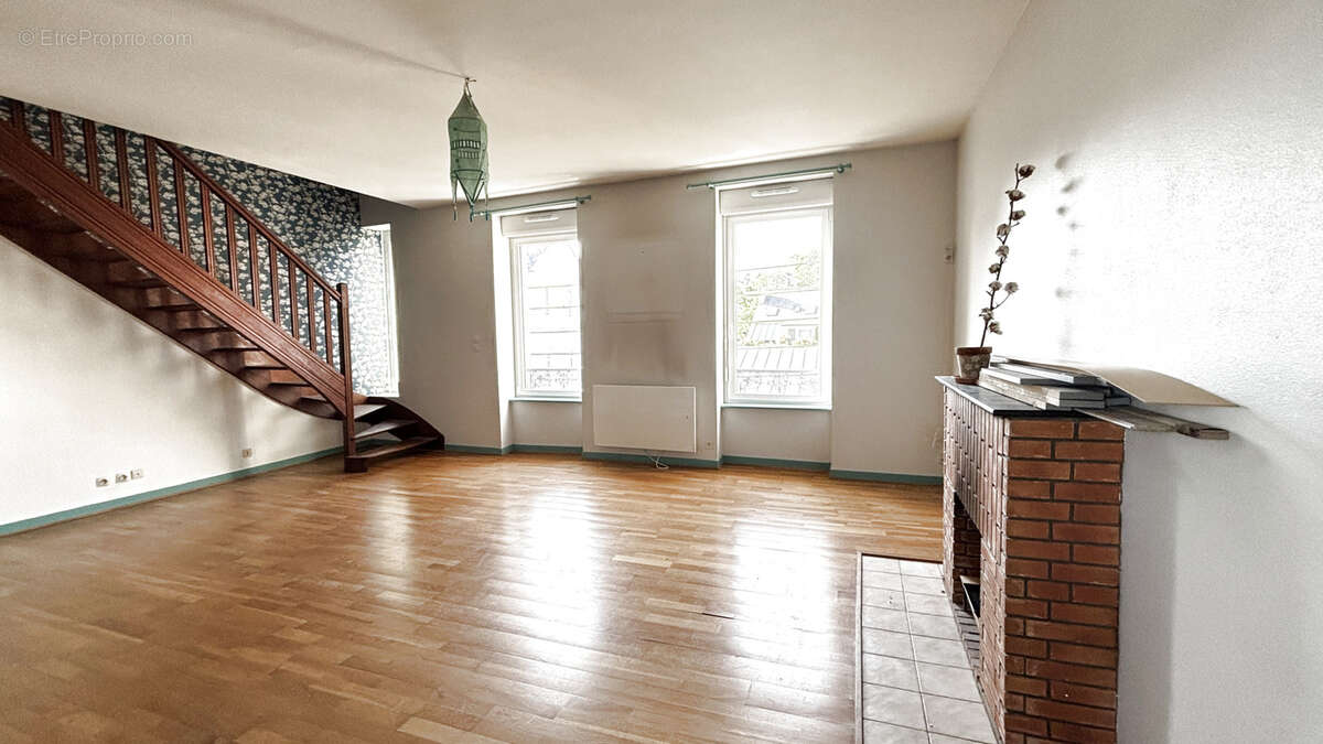 Appartement à LE RELECQ-KERHUON