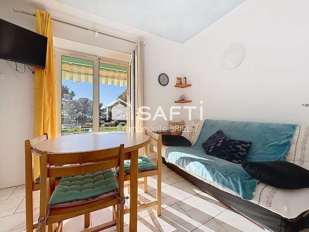 Photo 2 - Appartement à SAINT-RAPHAEL