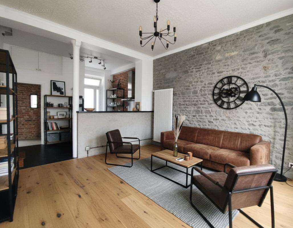 Appartement à PARIS-15E